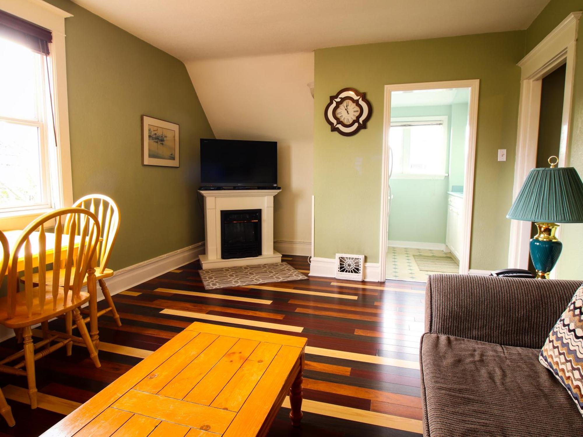 One-Bedroom Suite