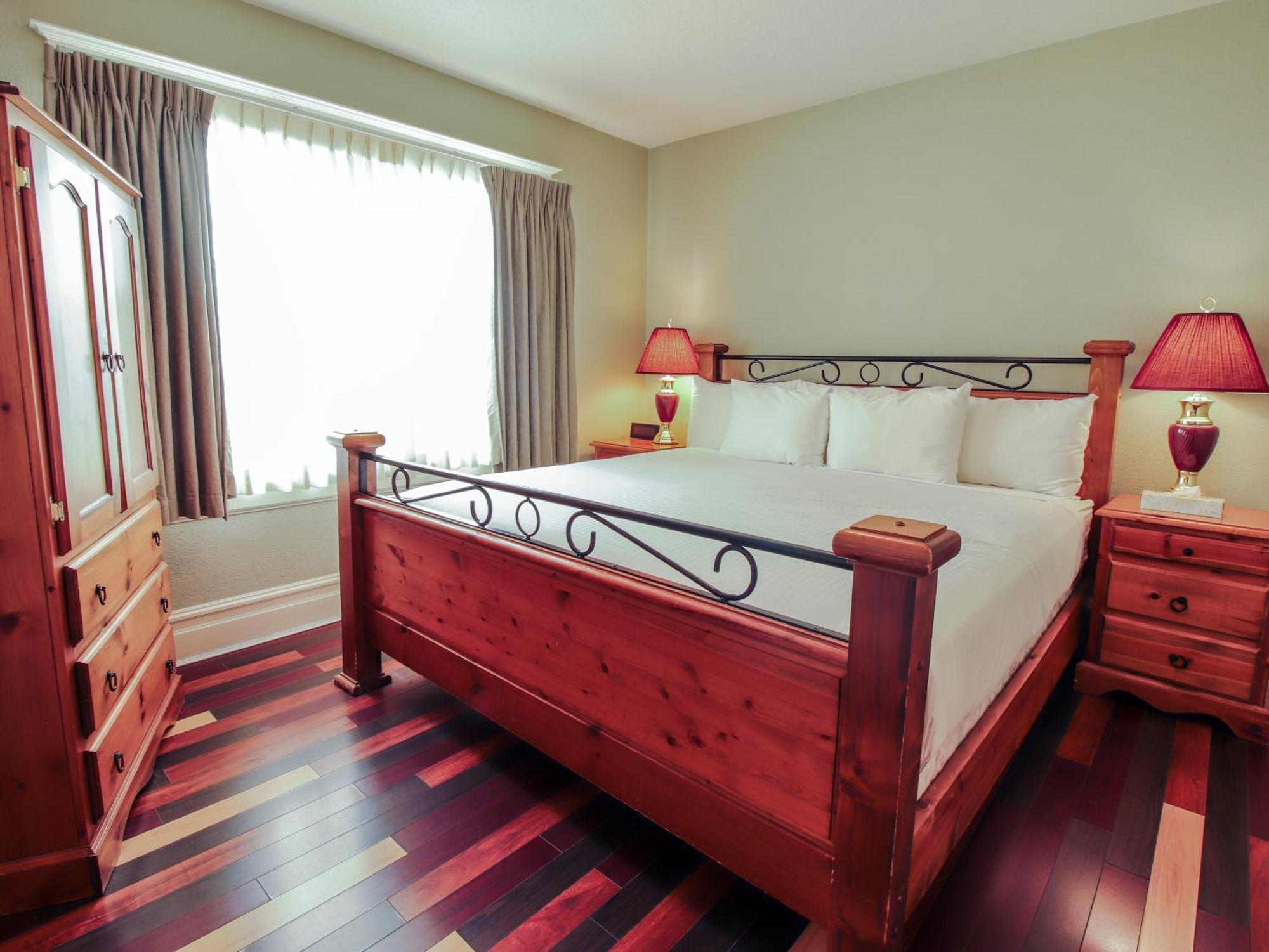 One-Bedroom Suite