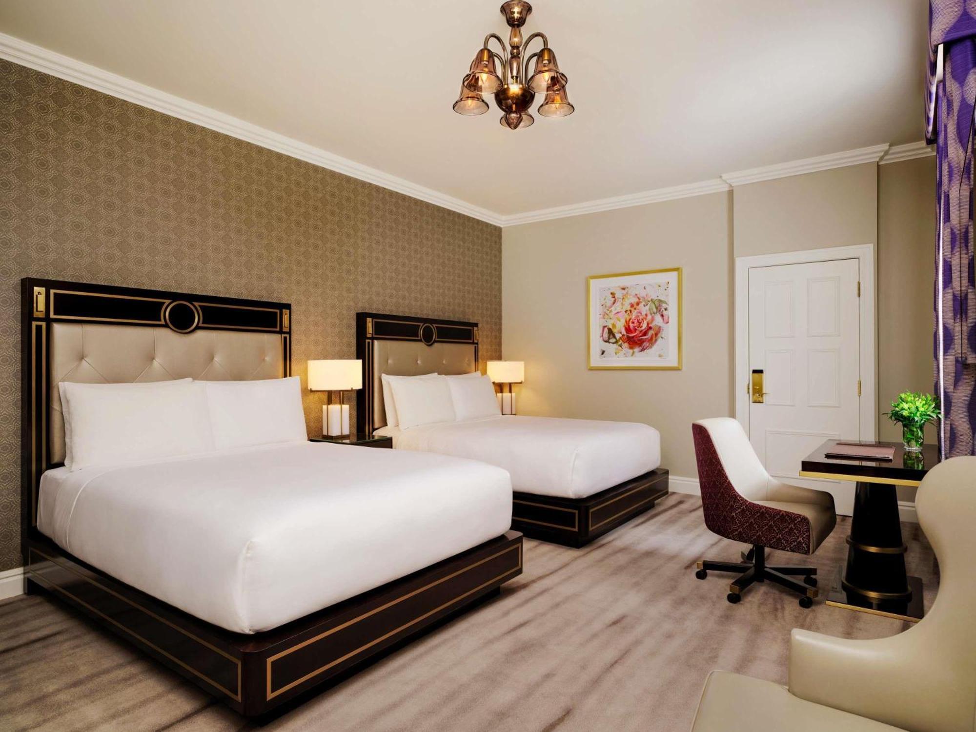 Hébergement 2 Lits Queen-Size Deluxe Fairmont Gold - Vue sur Ville