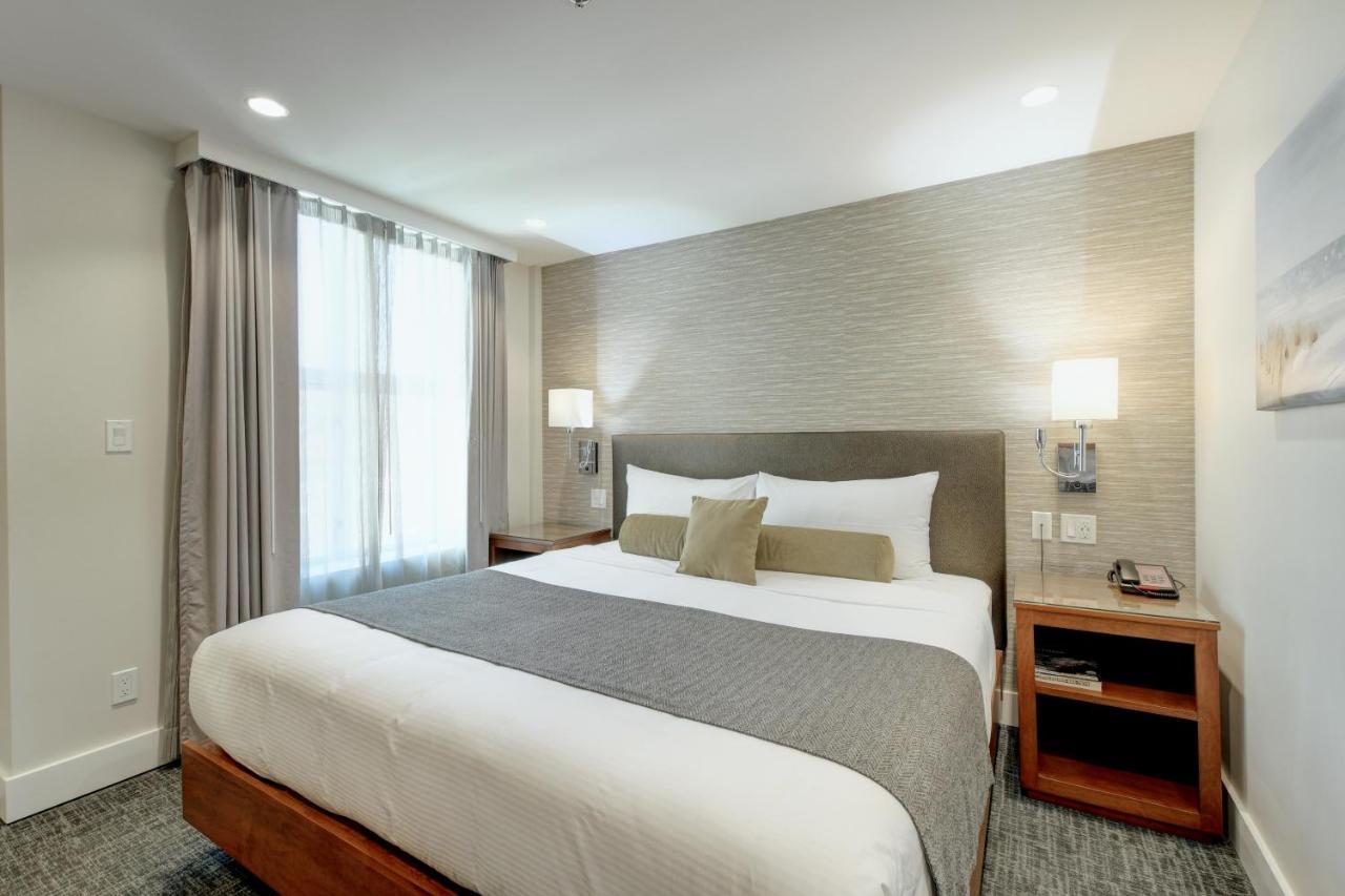 King Suite City View