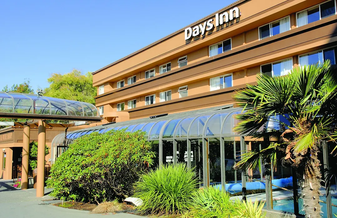 Days Inn By Wyndham Victoria On The Harbour-1