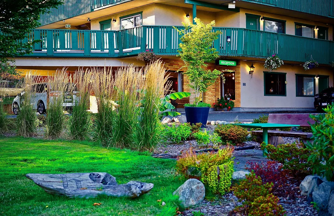 Robin Hood Inn And Suites-1