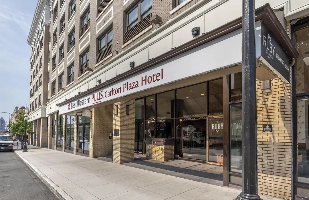 Best Western Plus Carlton Plaza Hotel-1