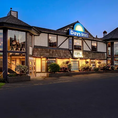 Days Inn By Wyndham Victoria Uptown-2