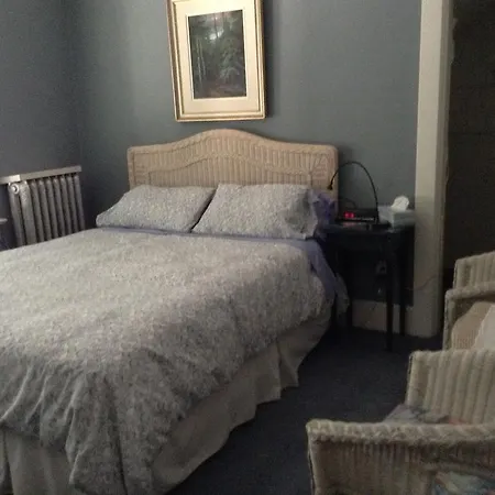 Gaslight Inn Victoria-2