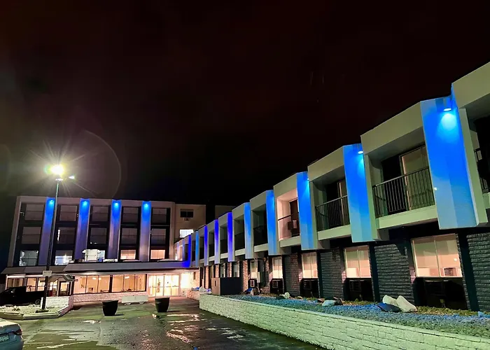 The Vic, Ascend Hotel Collection