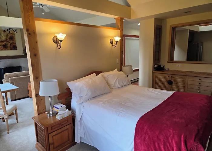 Spinnakers Gastro Brewpub & Guesthouses Victoria